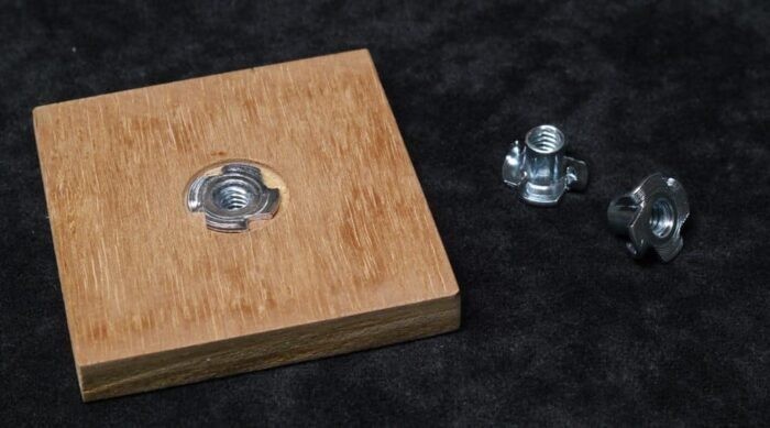 1/4インチネジ爪付きナットパーツ