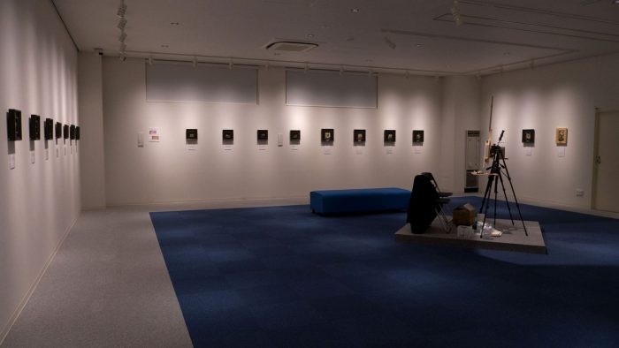 銅板油彩画の制作　館内05