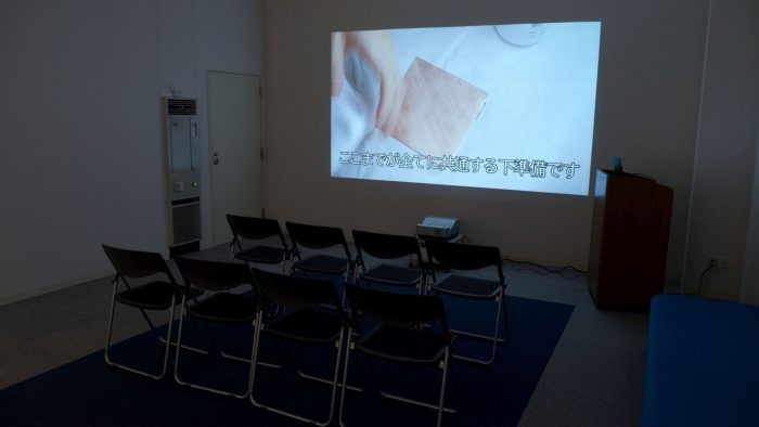 銅板油彩画の制作 映写